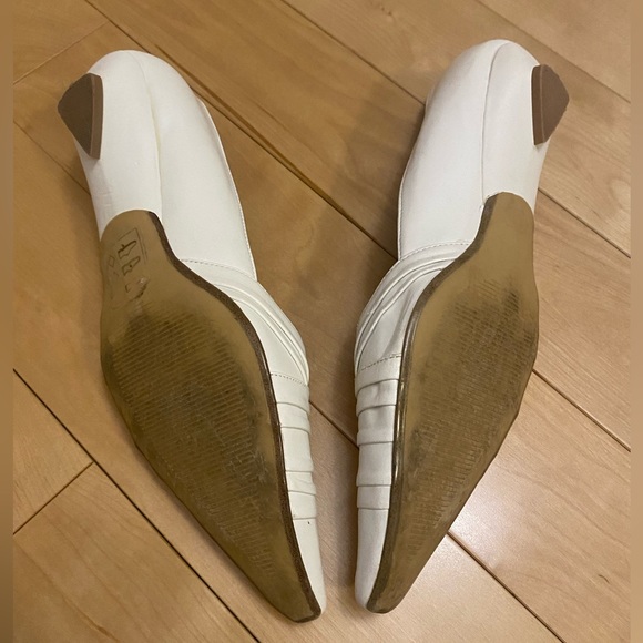 White Leather Pointed Toe Kitten Heels - Picture 5 of 6